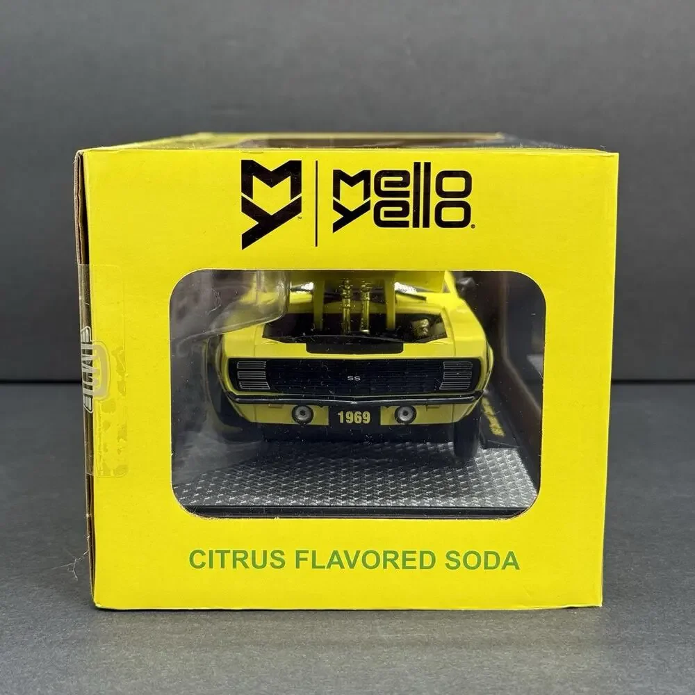 M2 1969 Chevrolet Camaro SS/RS Mello Yellow 1/24 Diecast Car WMTS01